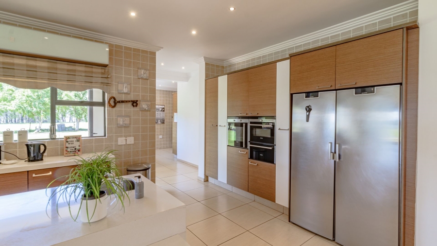 7 Bedroom Property for Sale in Metsimaholo Free State